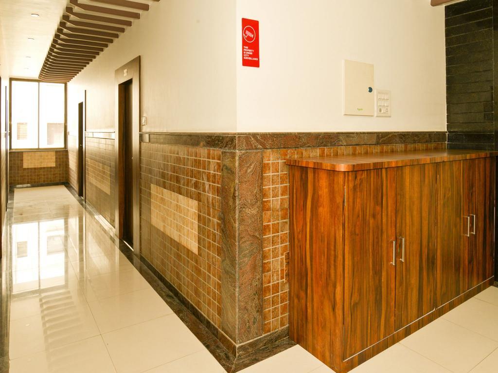 Oyo 4316 Hotel Sai Empire Shirdi Exterior foto
